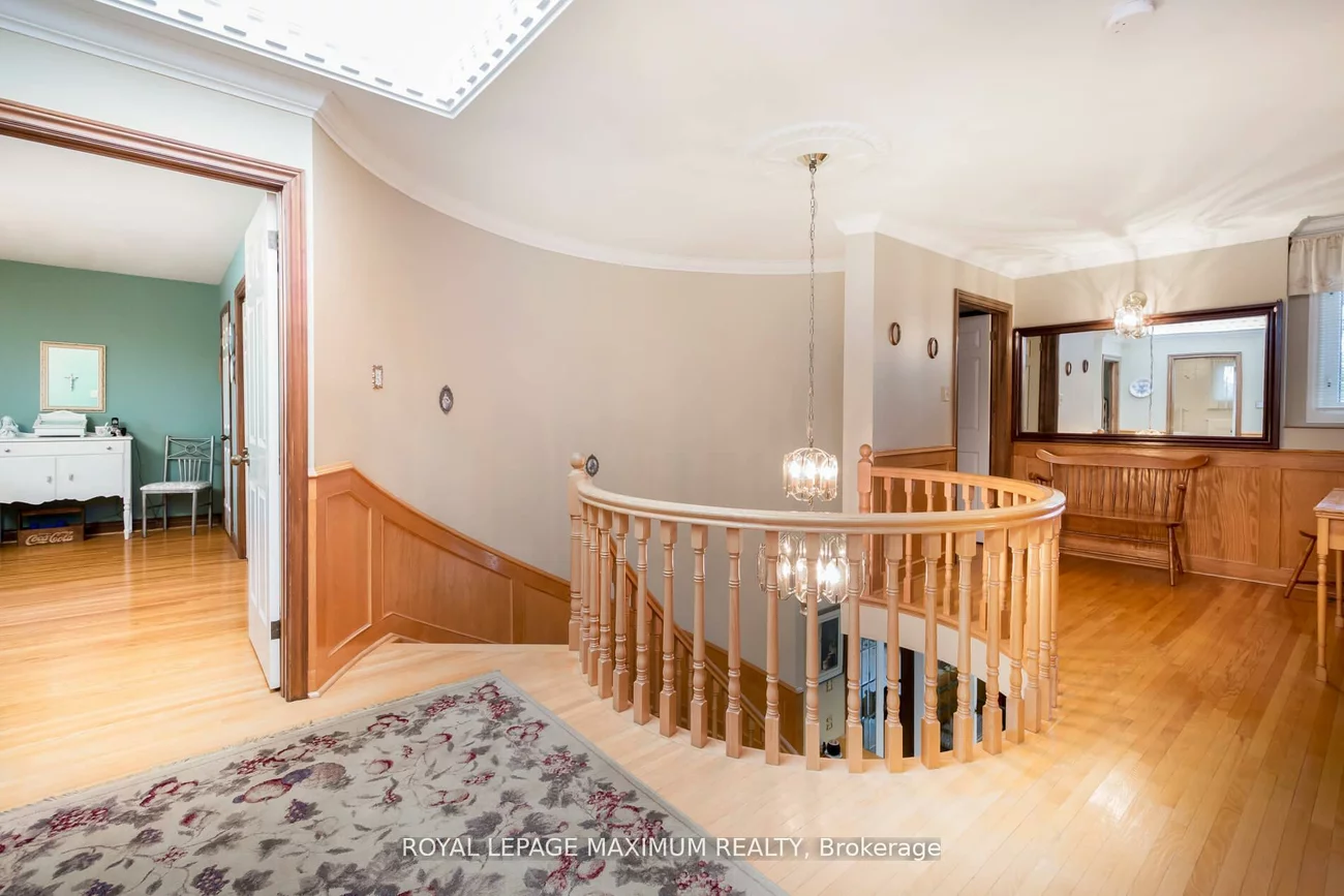 119, Glen Long, Yorkdale-Glen Park, Toronto