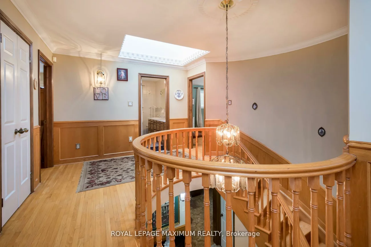 119, Glen Long, Yorkdale-Glen Park, Toronto