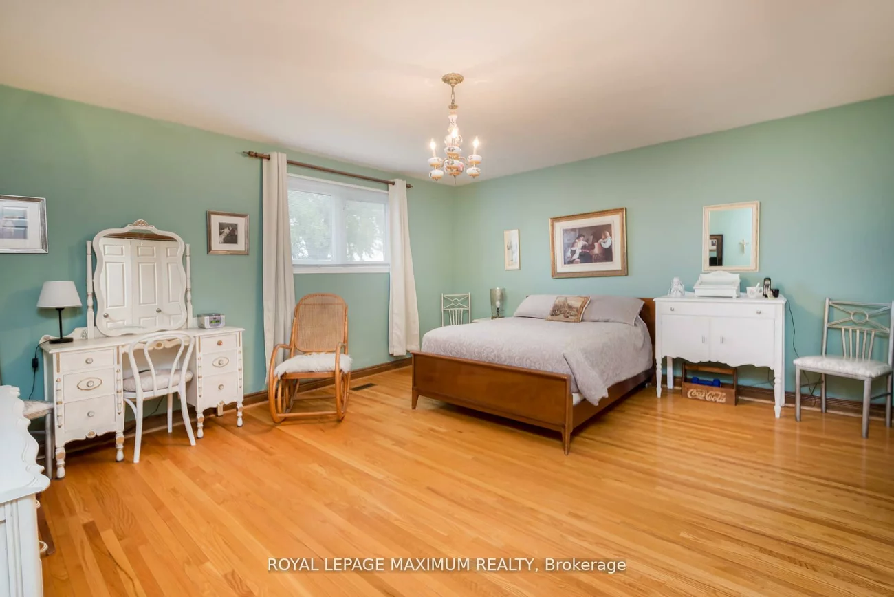 119, Glen Long, Yorkdale-Glen Park, Toronto