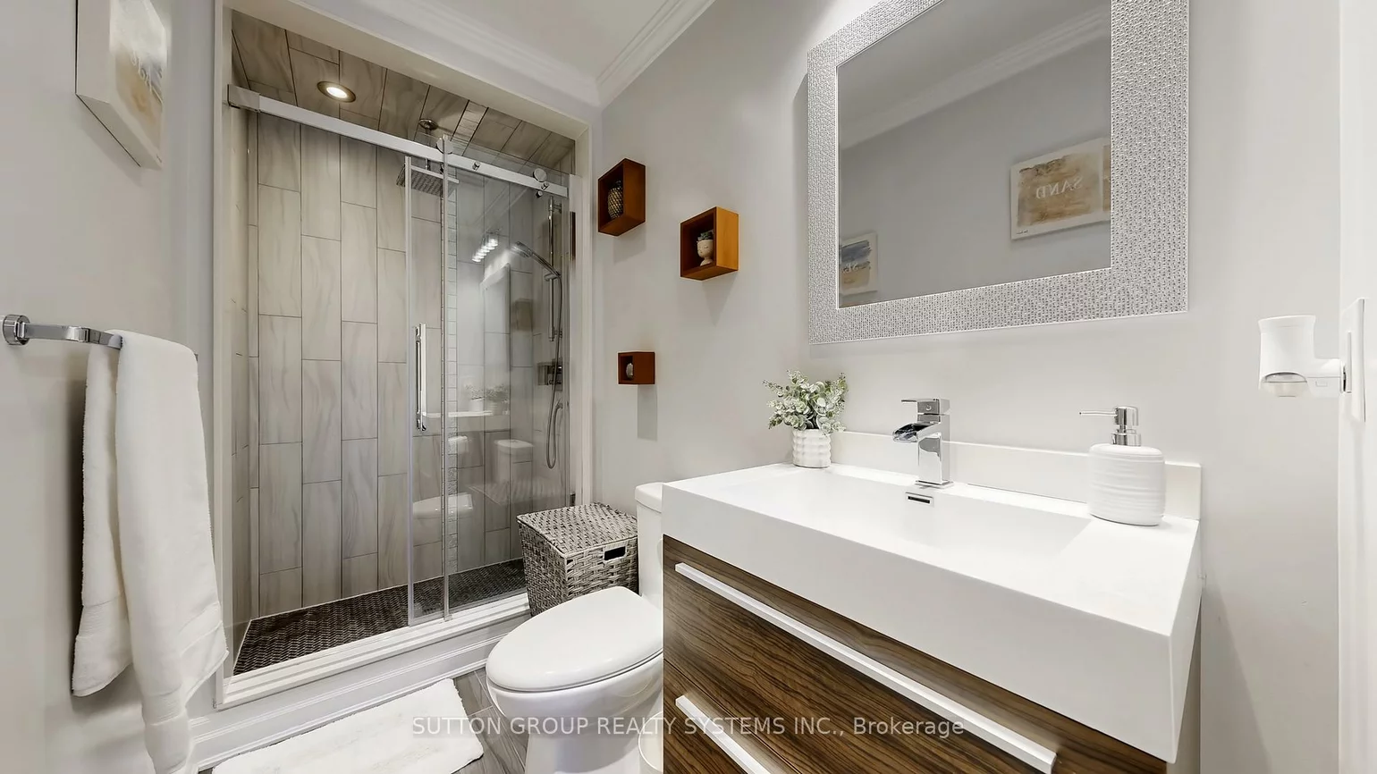 38, Donald, Keelesdale-Eglinton West, Toronto