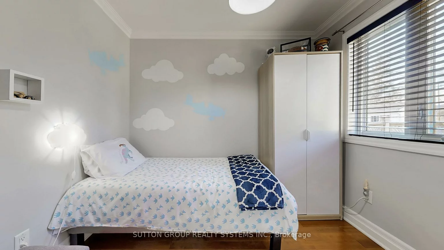 38, Donald, Keelesdale-Eglinton West, Toronto