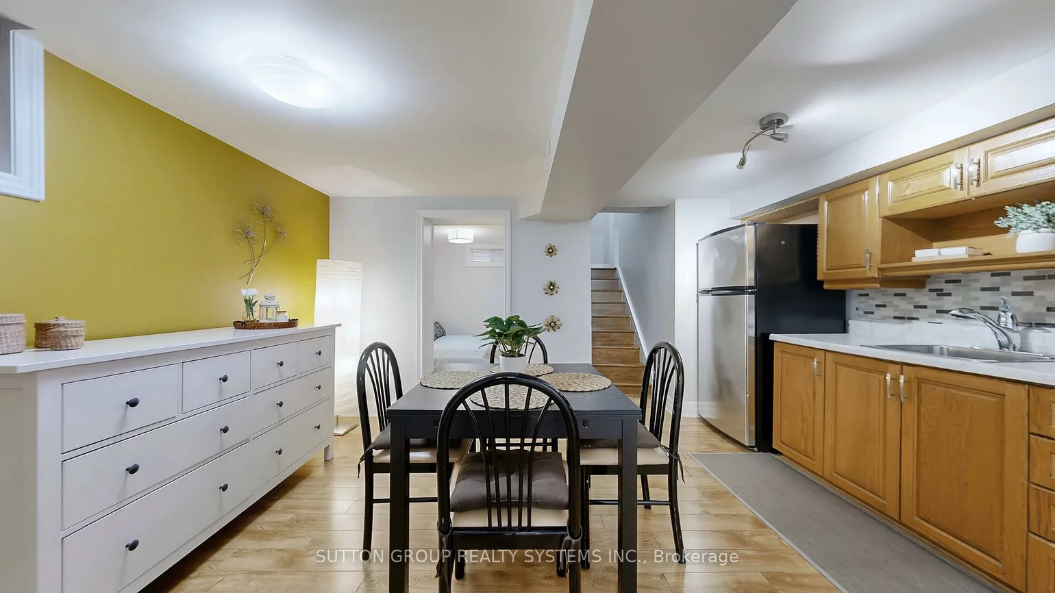 38, Donald, Keelesdale-Eglinton West, Toronto