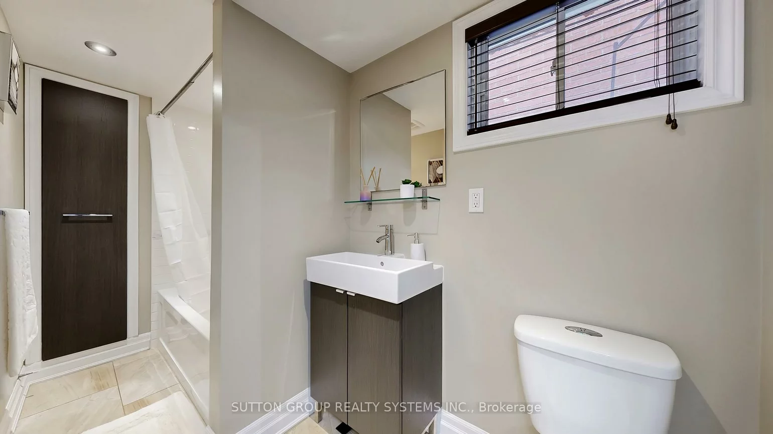 38, Donald, Keelesdale-Eglinton West, Toronto