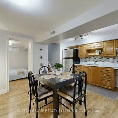 38, Donald, Keelesdale-Eglinton West, Toronto