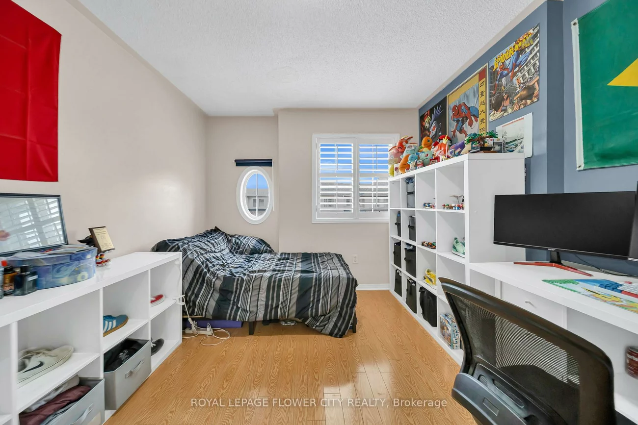 15D, View Green, West Humber-Clairville, Toronto