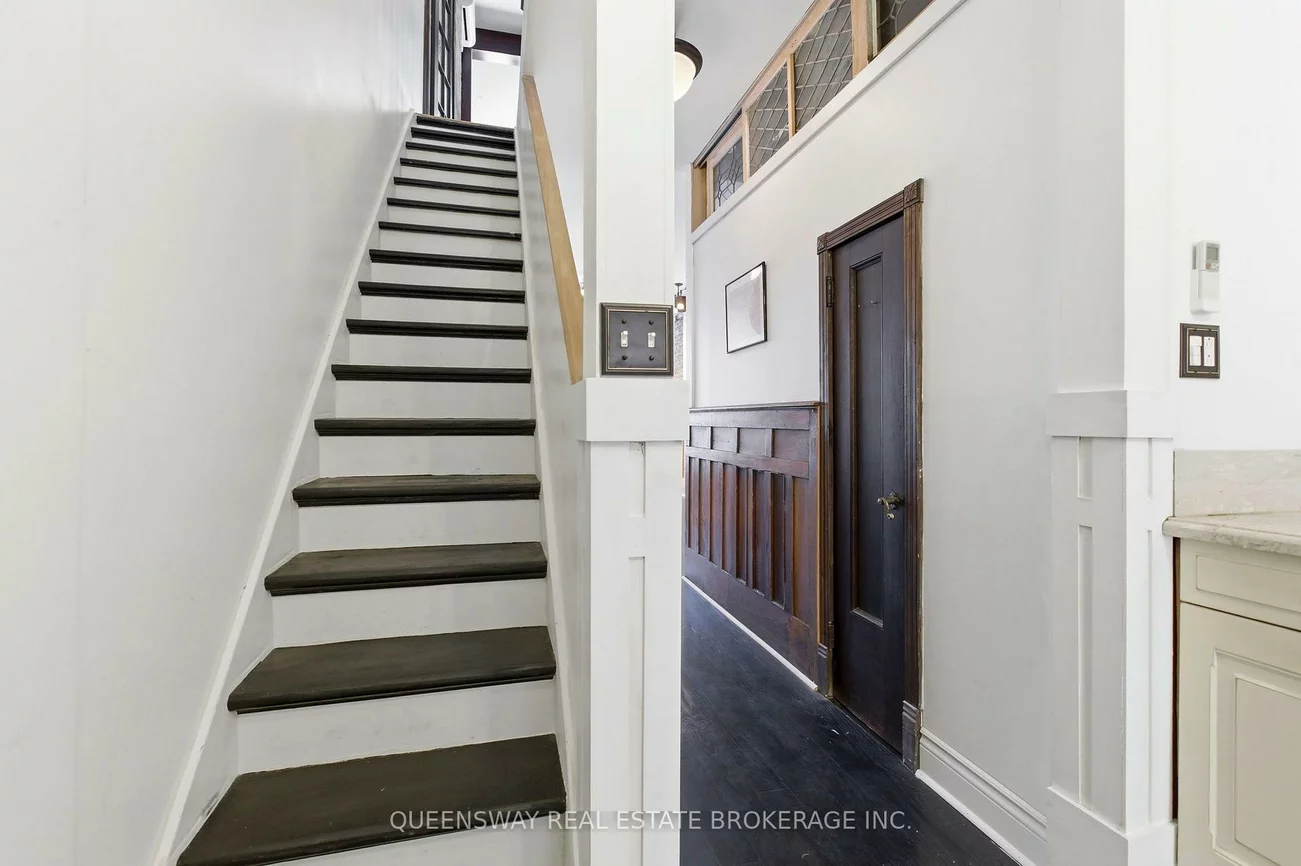 992, Dovercourt, Dovercourt-Wallace Emerson-Junction, Toronto