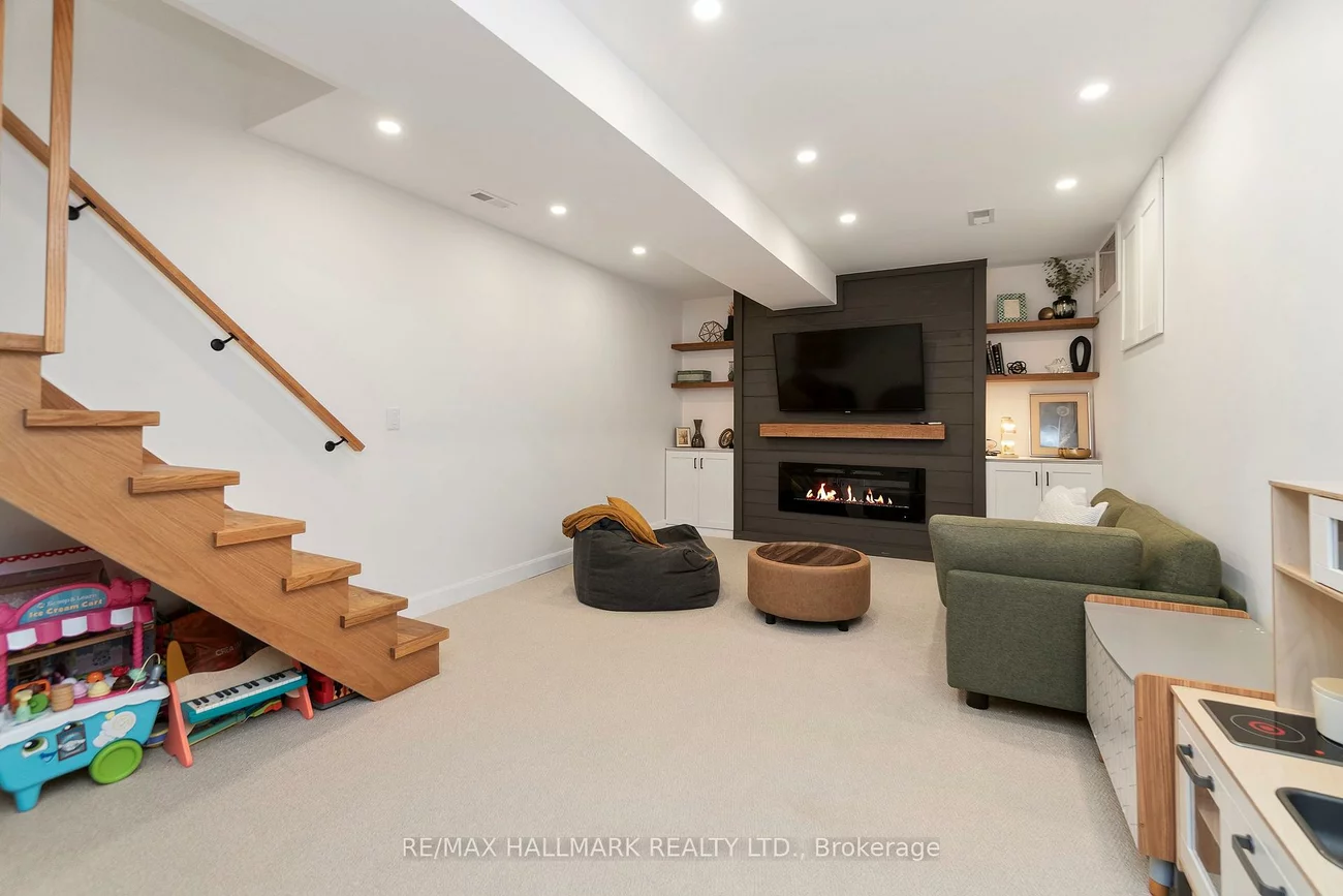 17, Criscoe, Rockcliffe-Smythe, Toronto
