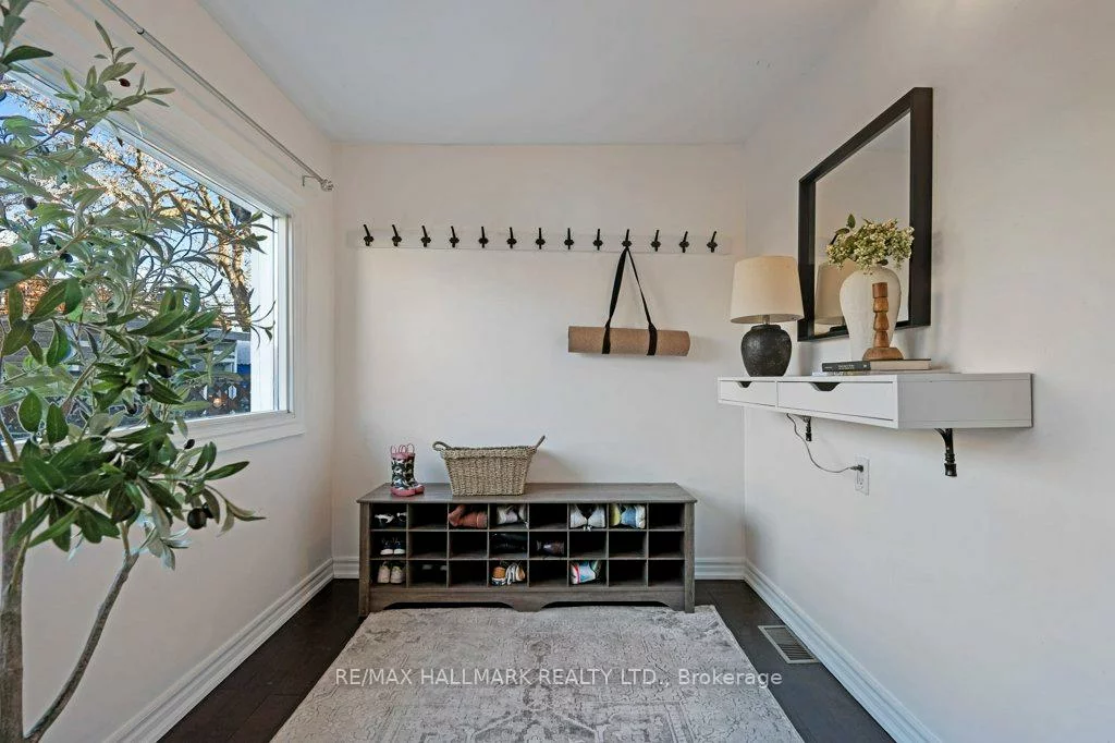 17, Criscoe, Rockcliffe-Smythe, Toronto