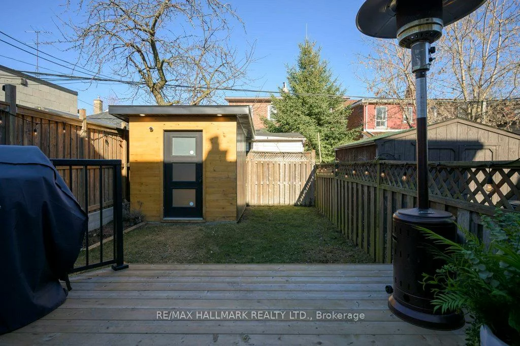 17, Criscoe, Rockcliffe-Smythe, Toronto