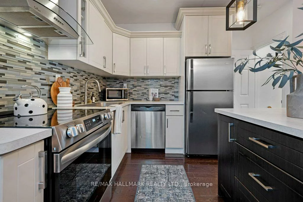 17, Criscoe, Rockcliffe-Smythe, Toronto