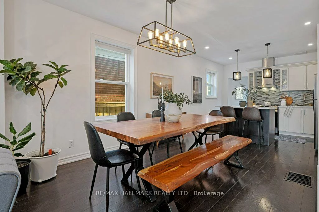 17, Criscoe, Rockcliffe-Smythe, Toronto