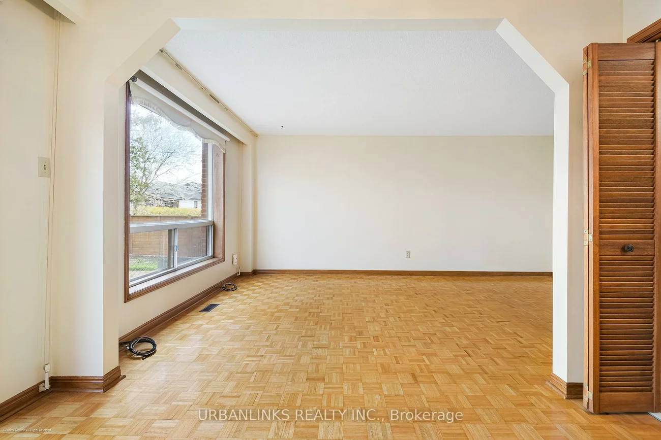78, Evans, Mimico, Toronto