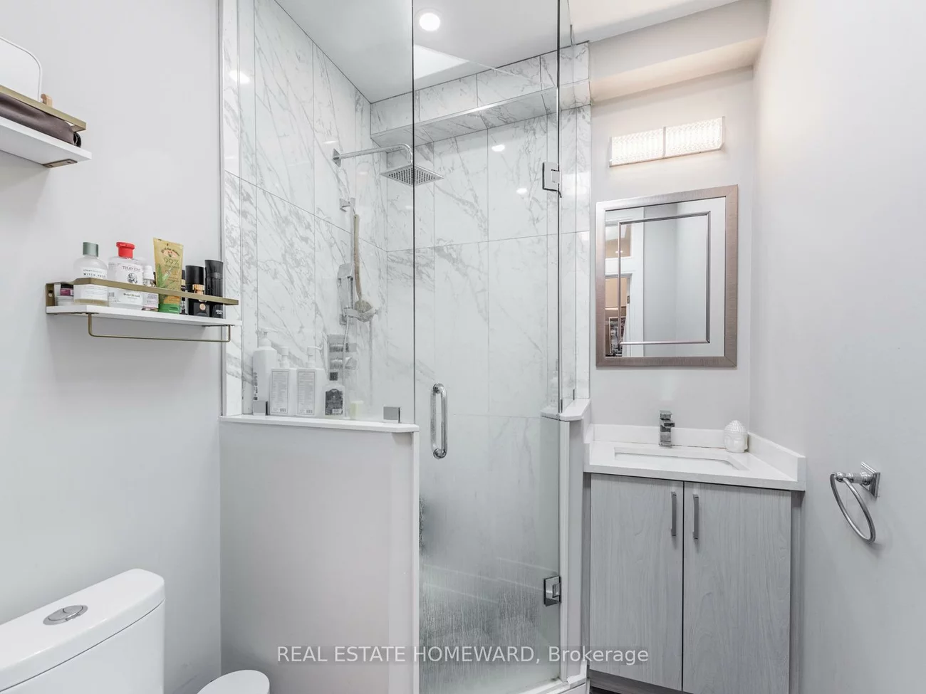 133, Cowan, South Parkdale, Toronto