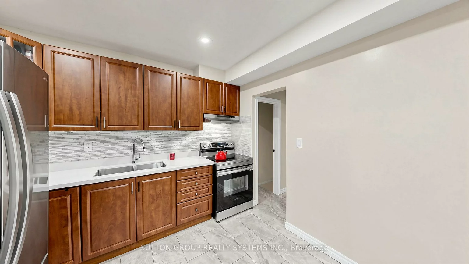 91, Kirknewton, Caledonia-Fairbank, Toronto