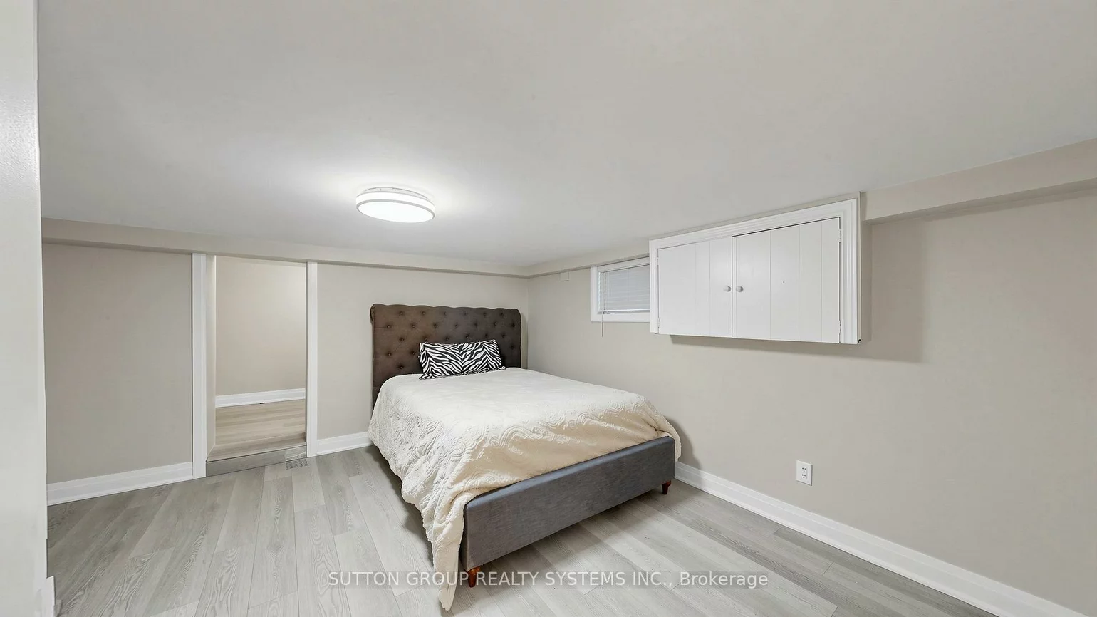91, Kirknewton, Caledonia-Fairbank, Toronto