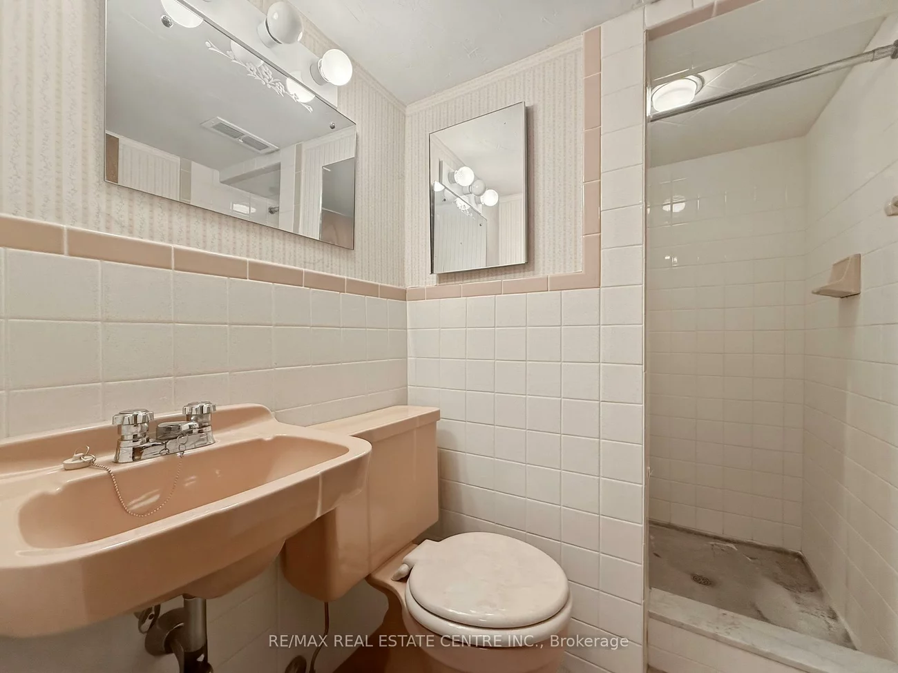 8, Powburn, Willowridge-Martingrove-Richview, Toronto
