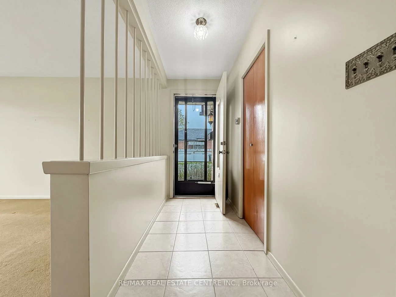 8, Powburn, Willowridge-Martingrove-Richview, Toronto