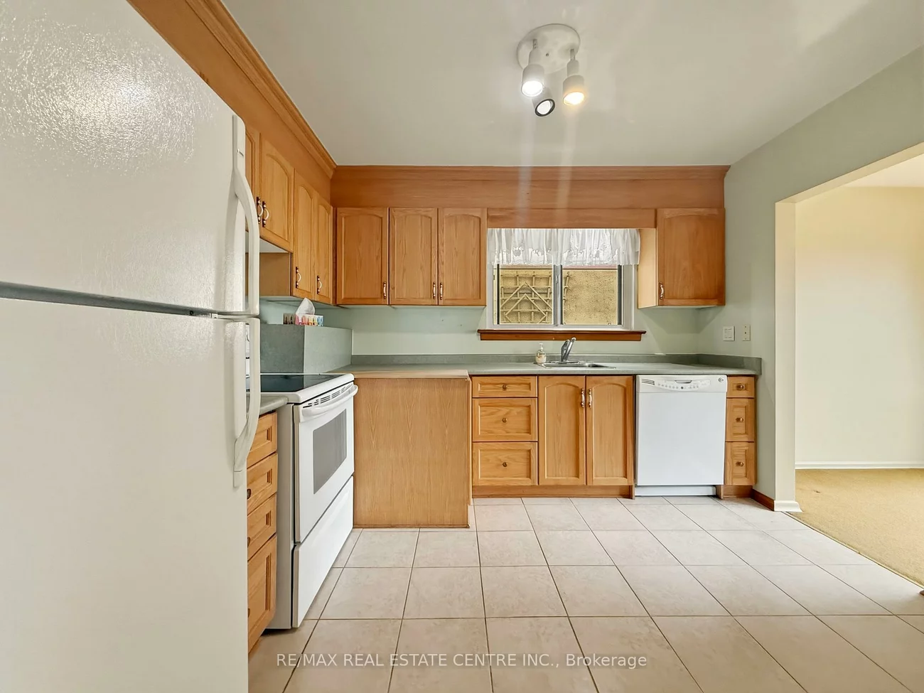 8, Powburn, Willowridge-Martingrove-Richview, Toronto