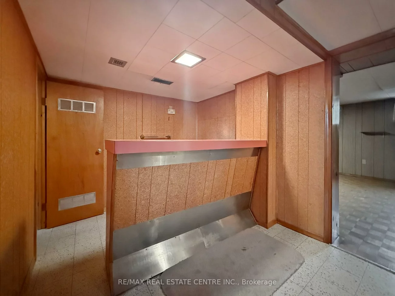 8, Powburn, Willowridge-Martingrove-Richview, Toronto