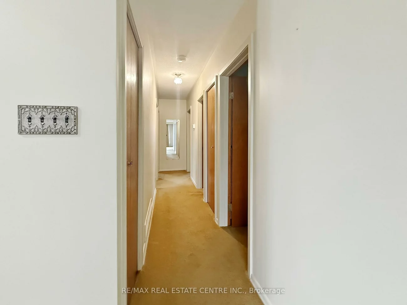 8, Powburn, Willowridge-Martingrove-Richview, Toronto