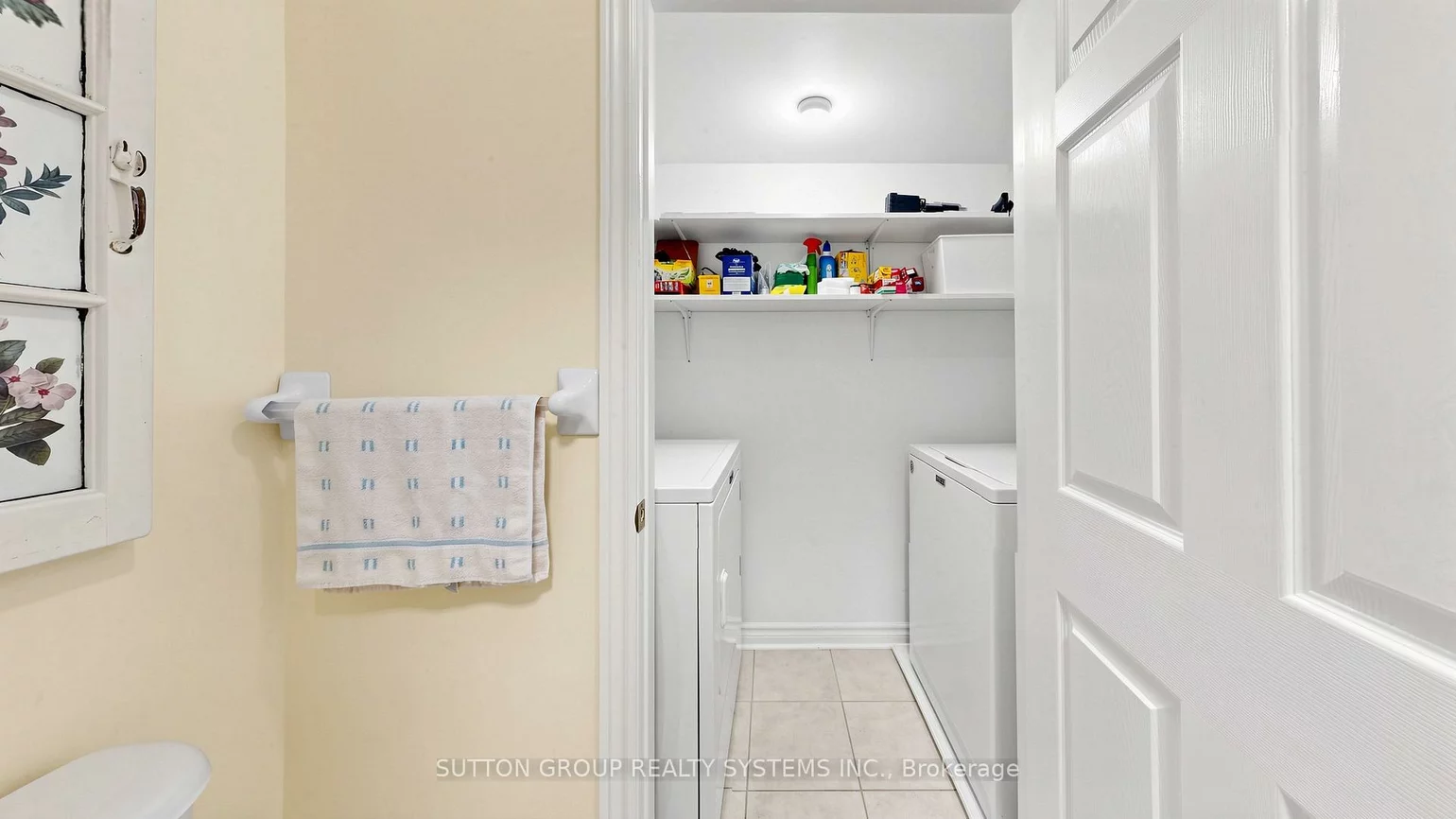 2138, Eglinton, Briar Hill-Belgravia, Toronto