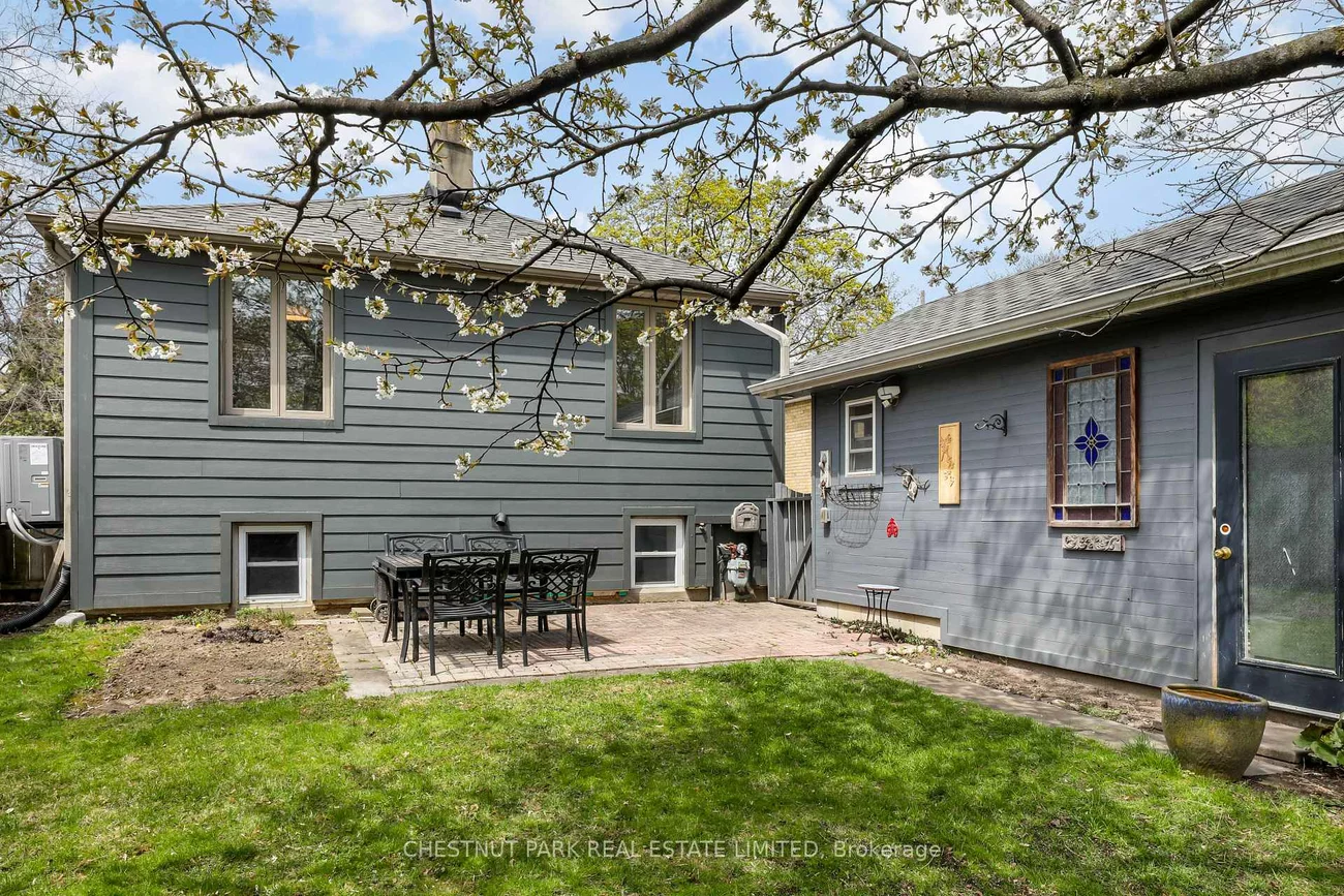 27, Cedarcrest, Kingsway South, Toronto