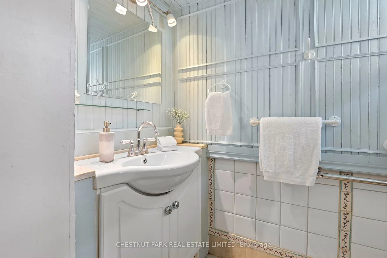 27, Cedarcrest, Kingsway South, Toronto