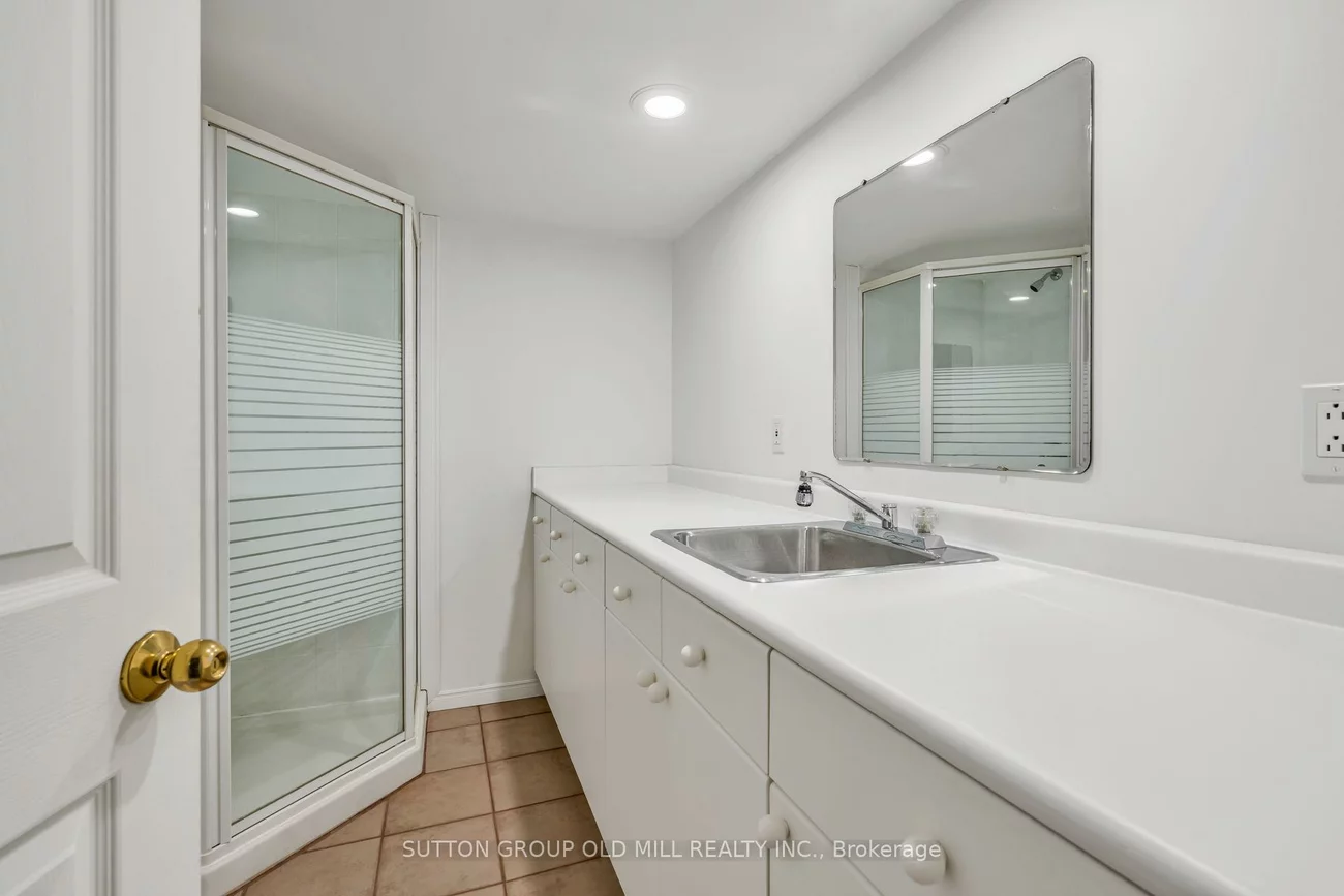 29, Robin Hood, Edenbridge-Humber Valley, Toronto