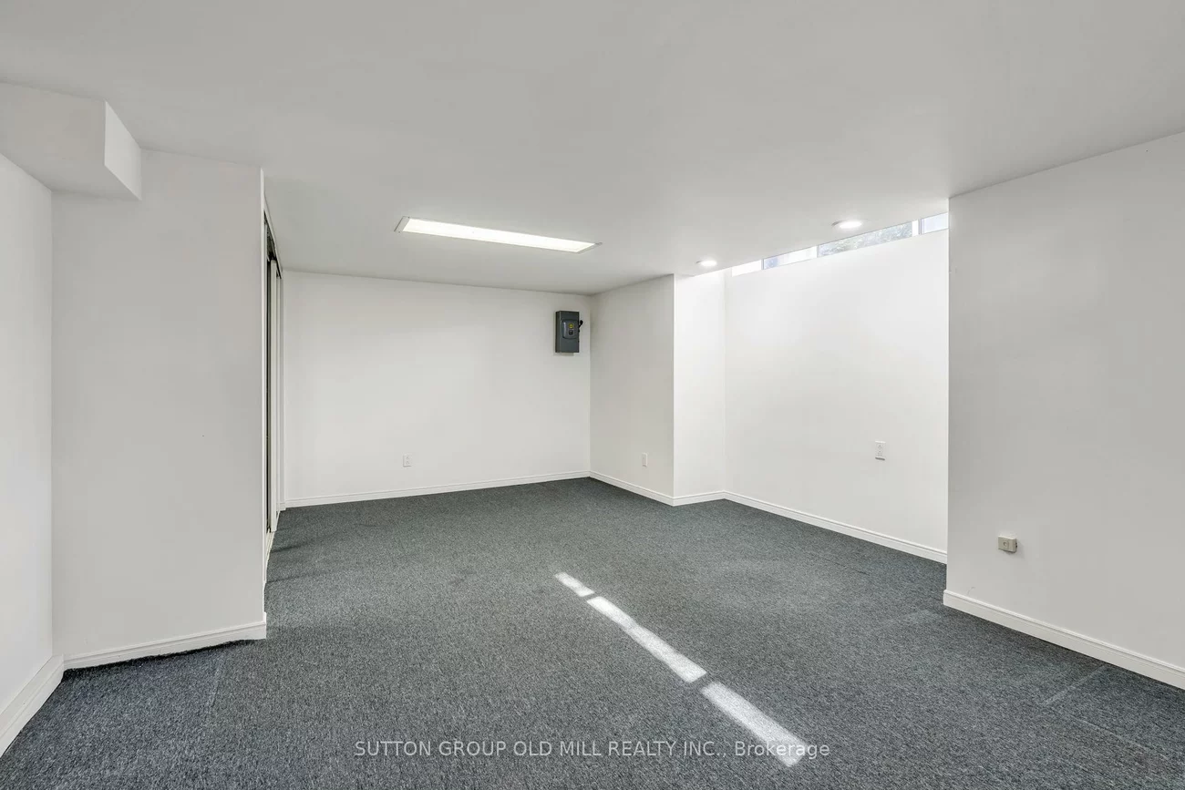 29, Robin Hood, Edenbridge-Humber Valley, Toronto