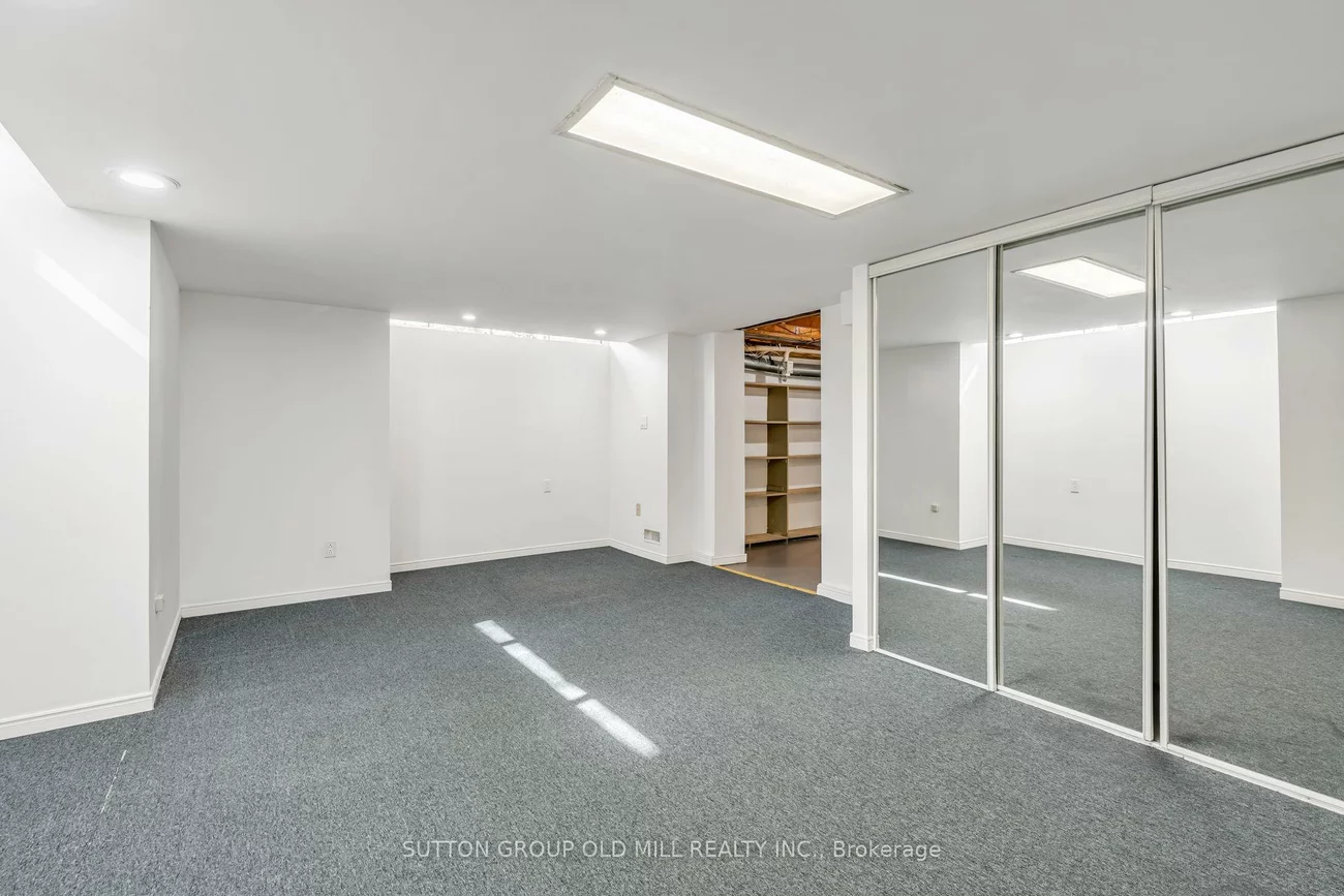 29, Robin Hood, Edenbridge-Humber Valley, Toronto