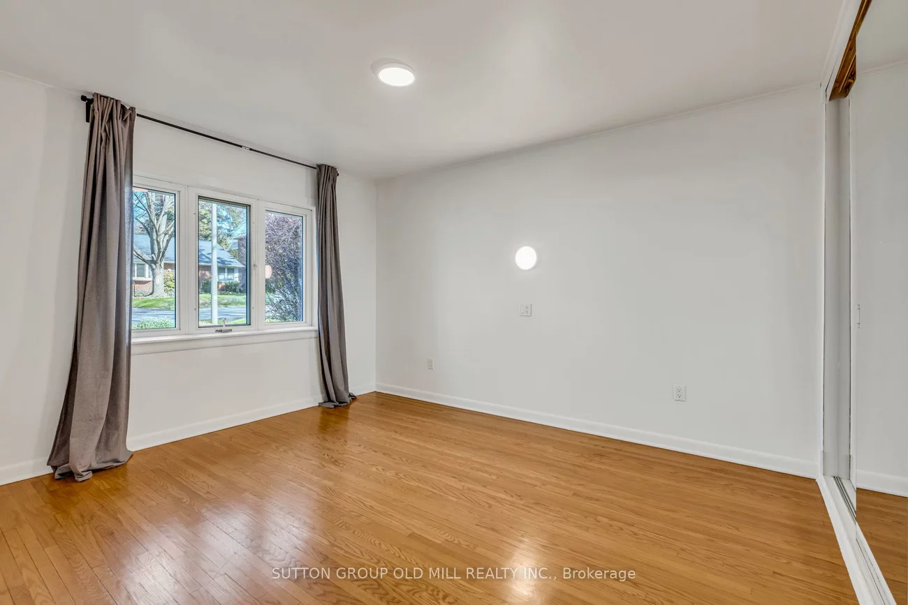 29, Robin Hood, Edenbridge-Humber Valley, Toronto