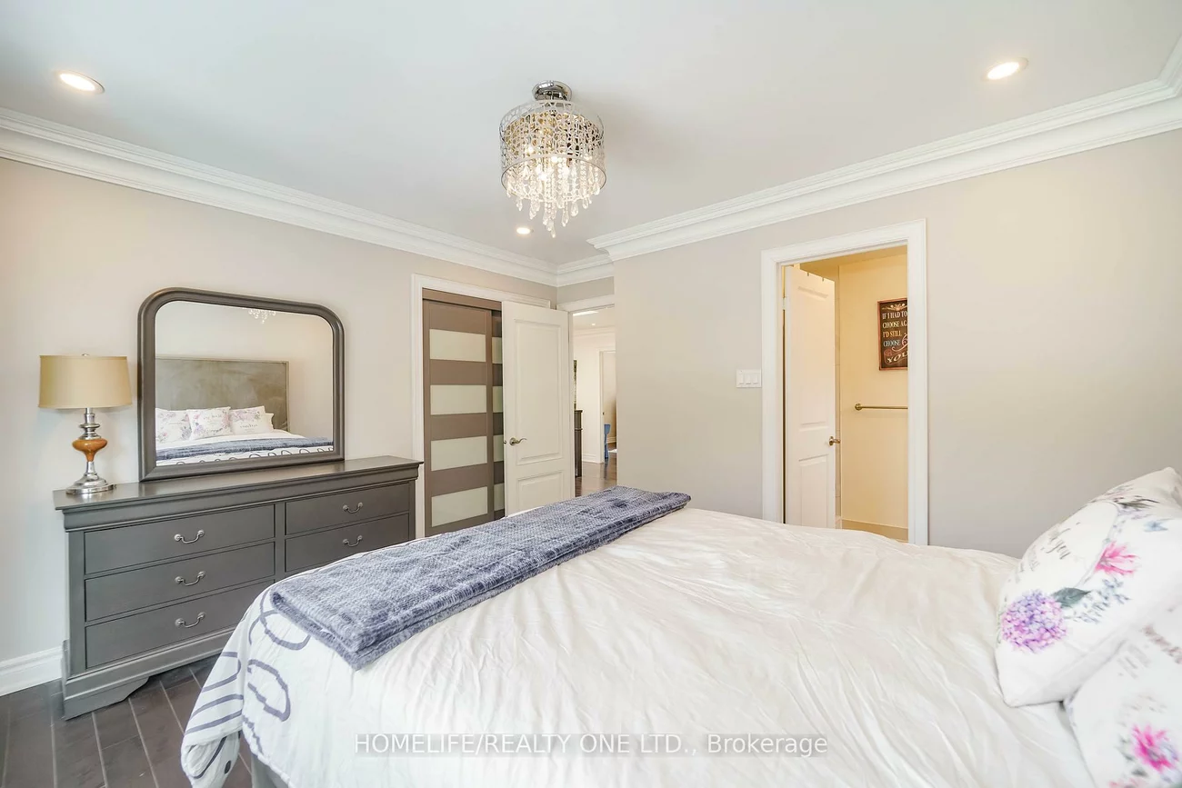 31, Bearwood, Edenbridge-Humber Valley, Toronto