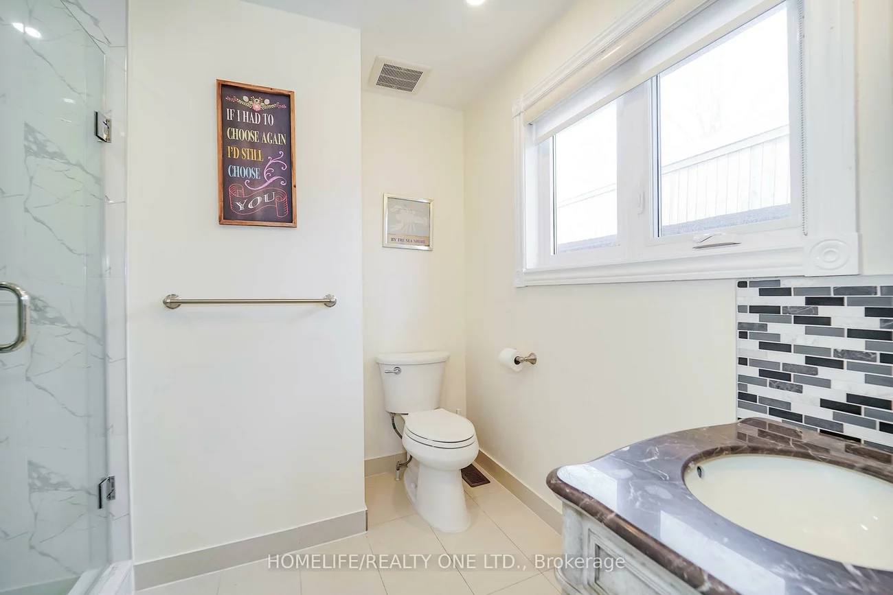 31, Bearwood, Edenbridge-Humber Valley, Toronto
