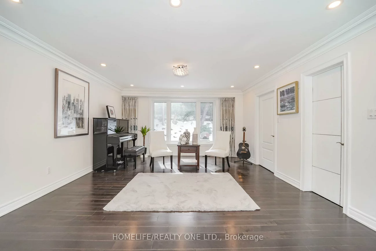 31, Bearwood, Edenbridge-Humber Valley, Toronto