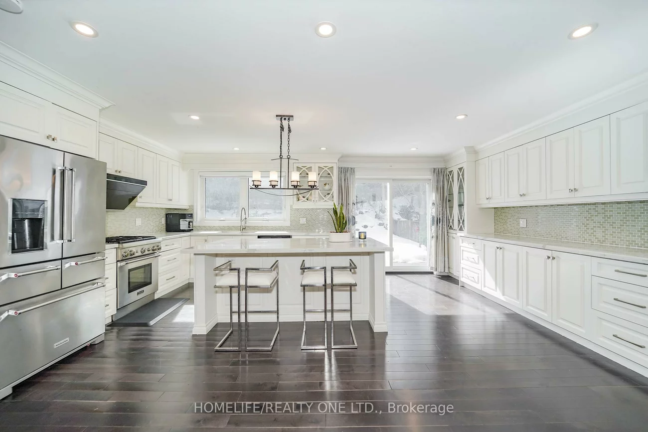 31, Bearwood, Edenbridge-Humber Valley, Toronto