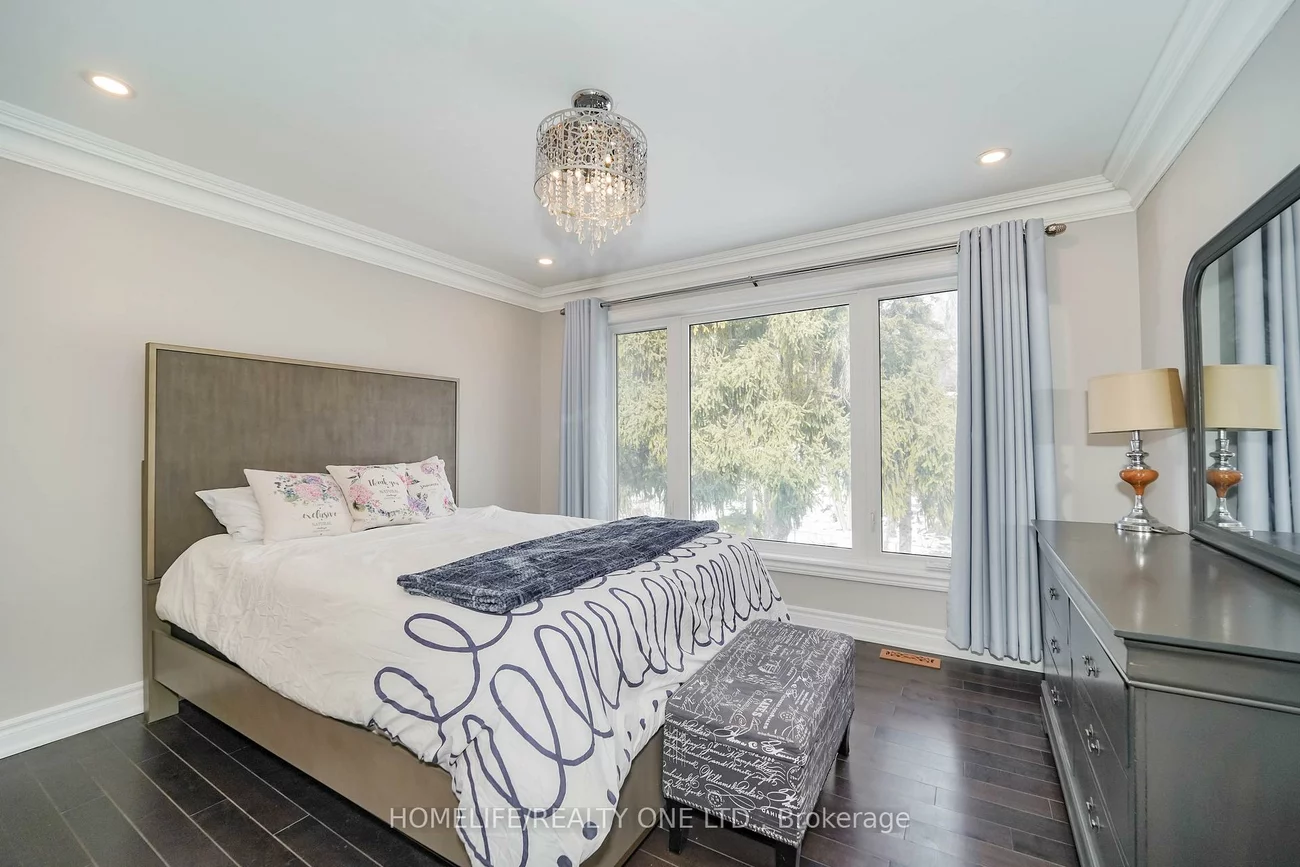 31, Bearwood, Edenbridge-Humber Valley, Toronto