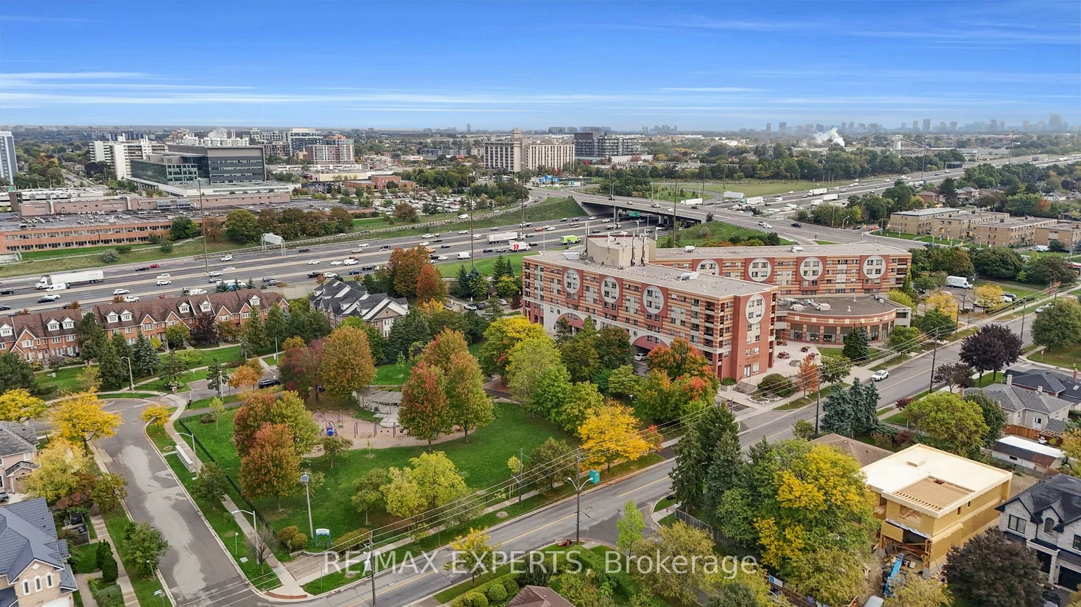 26, Grovedale, Maple Leaf, Toronto