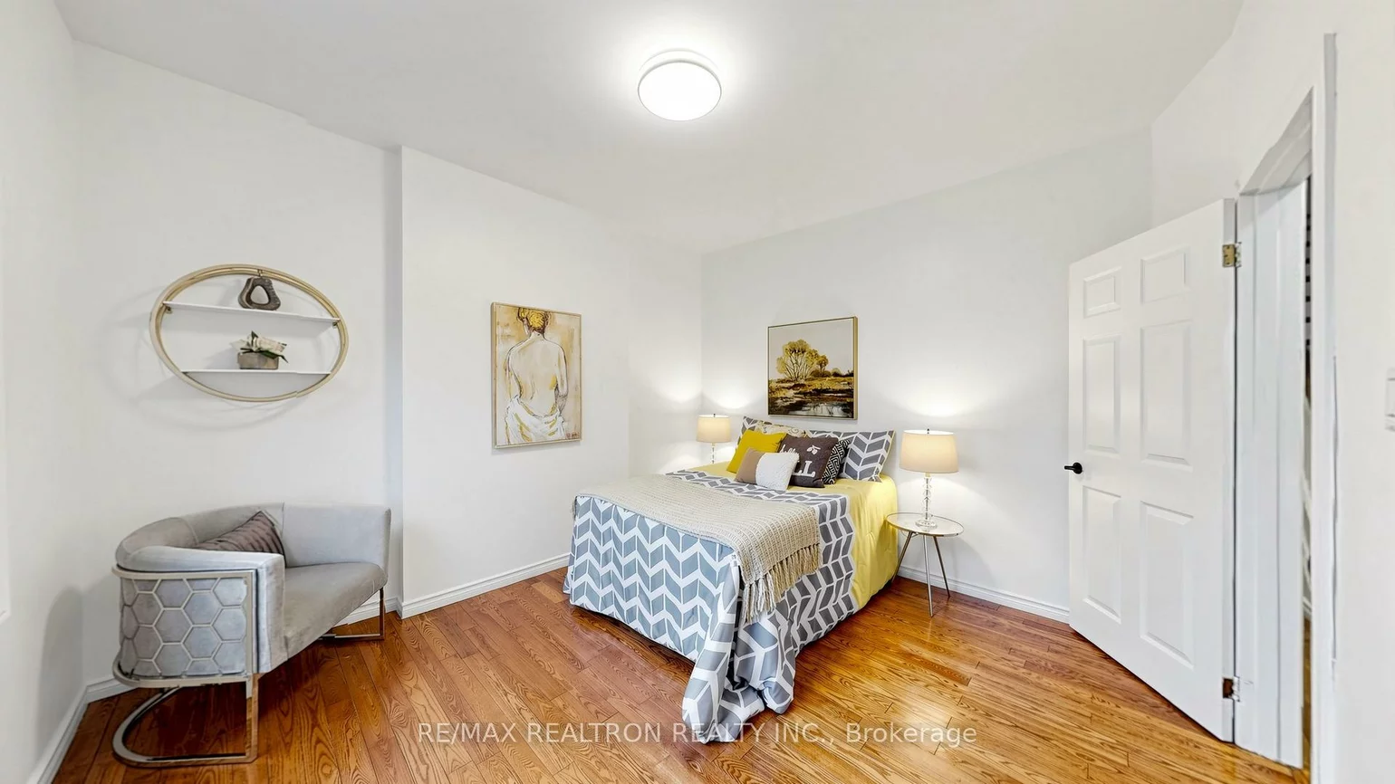 318, Westmoreland, Dovercourt-Wallace Emerson-Junction, Toronto