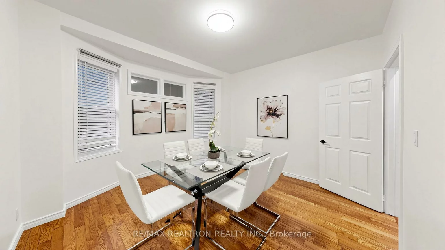 318, Westmoreland, Dovercourt-Wallace Emerson-Junction, Toronto