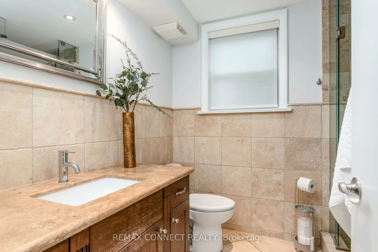 75, Glenellen, Stonegate-Queensway, Toronto