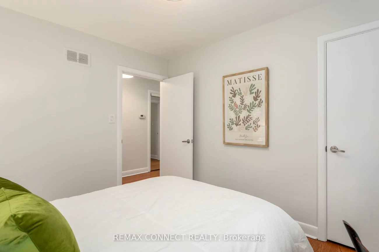 75, Glenellen, Stonegate-Queensway, Toronto
