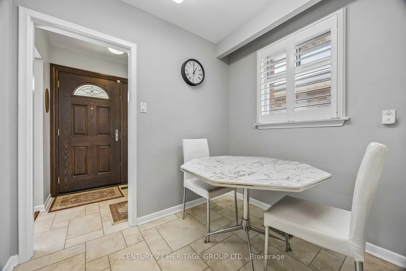 40, Amaron, Thistletown-Beaumonde Heights, Toronto