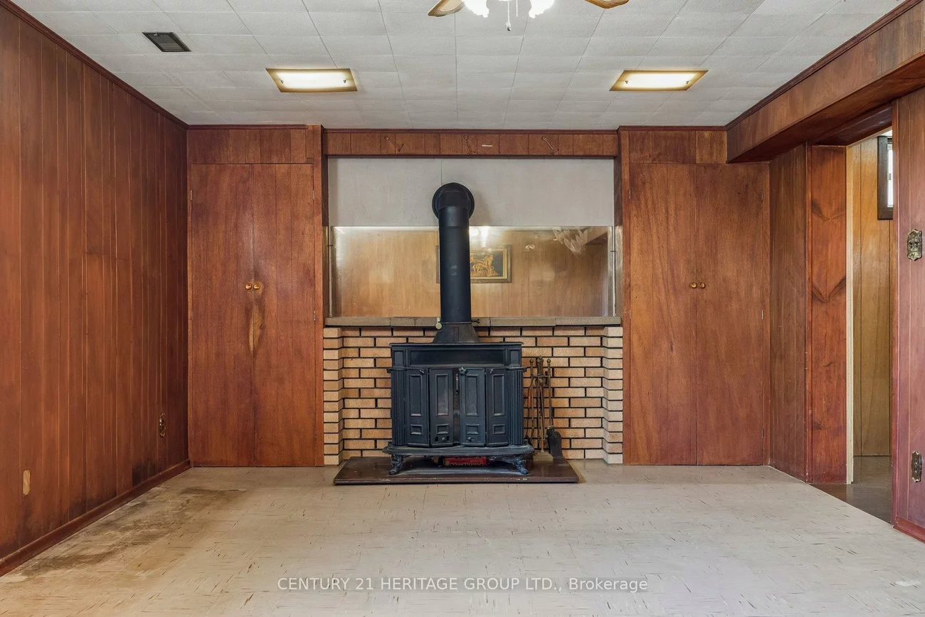 40, Amaron, Thistletown-Beaumonde Heights, Toronto