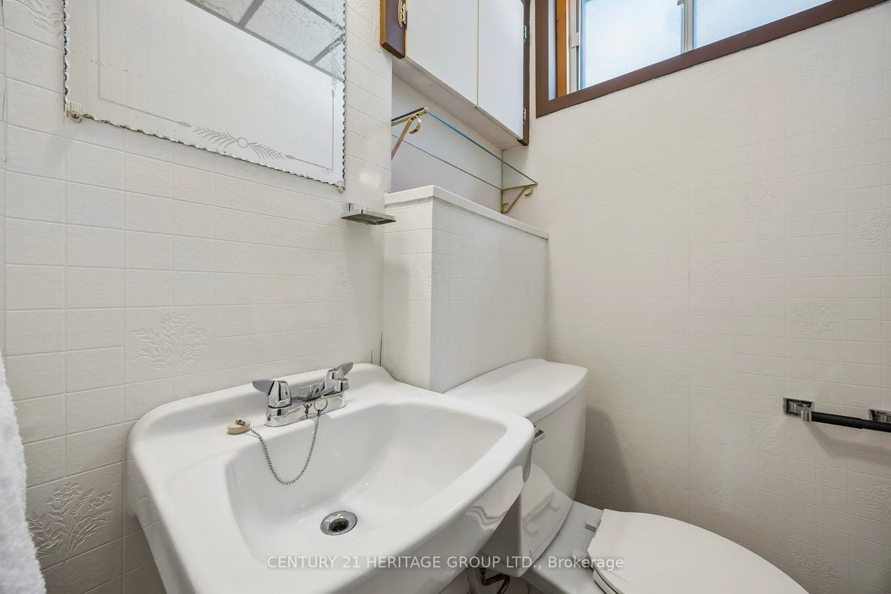 40, Amaron, Thistletown-Beaumonde Heights, Toronto