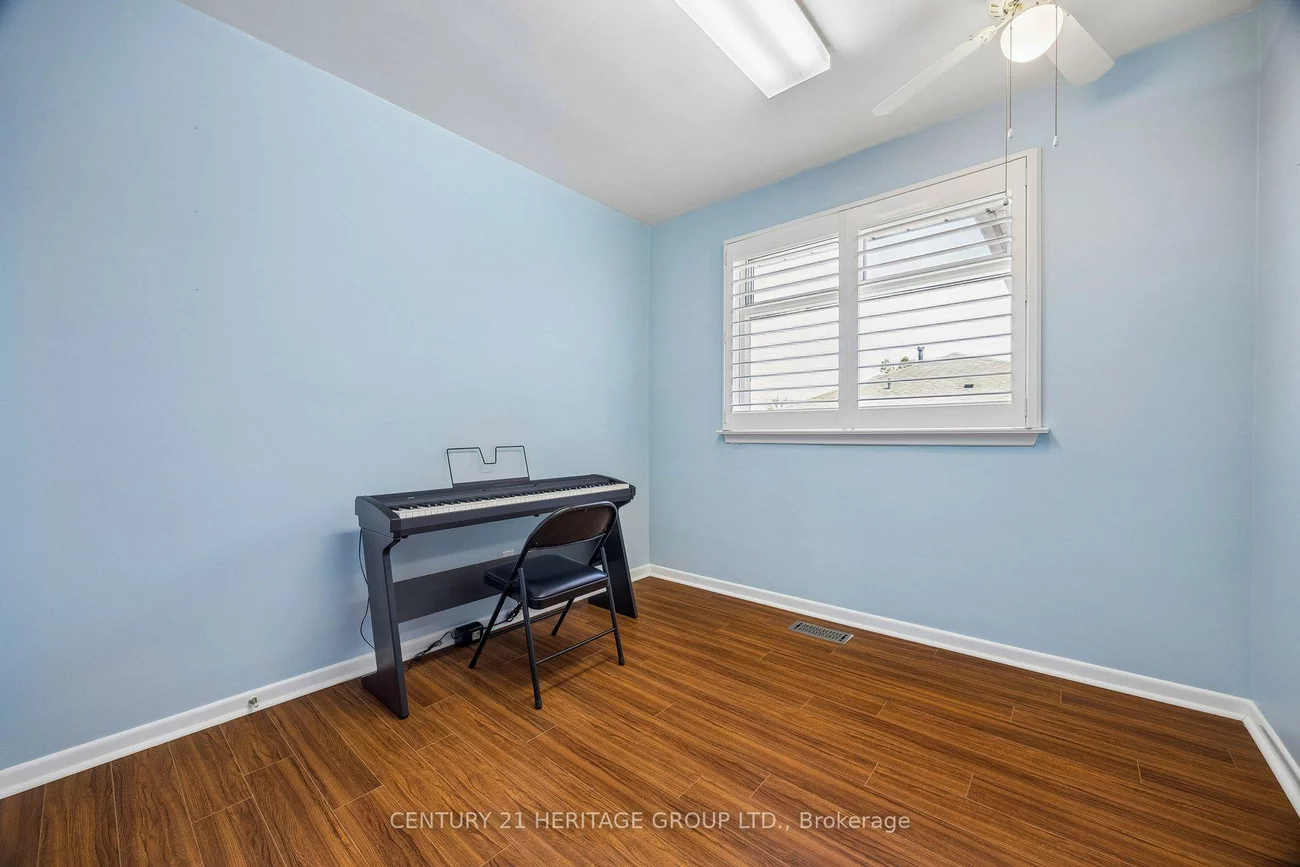 40, Amaron, Thistletown-Beaumonde Heights, Toronto