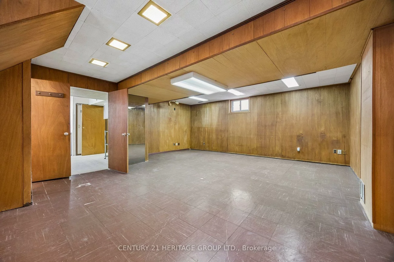 40, Amaron, Thistletown-Beaumonde Heights, Toronto