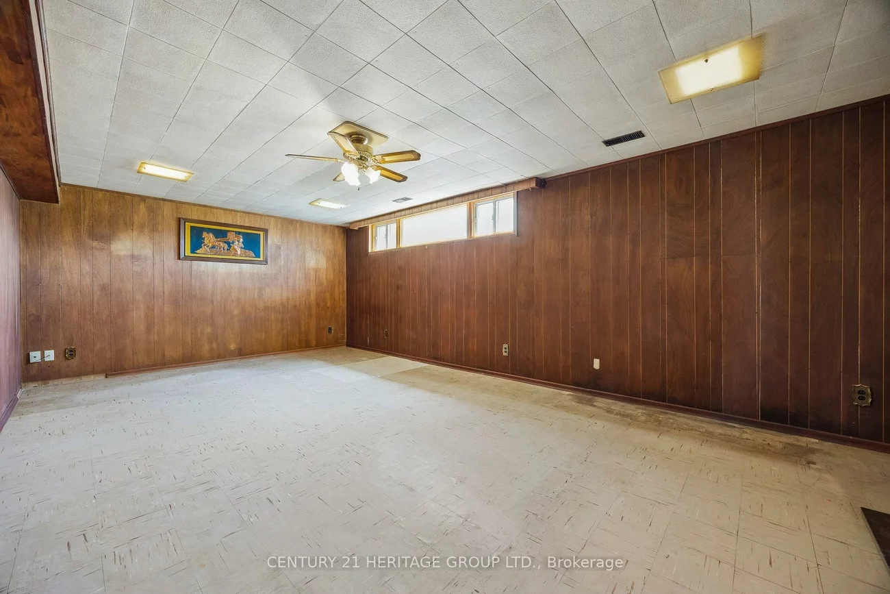 40, Amaron, Thistletown-Beaumonde Heights, Toronto