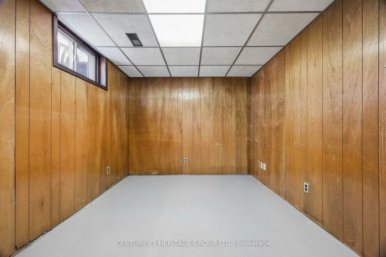 40, Amaron, Thistletown-Beaumonde Heights, Toronto