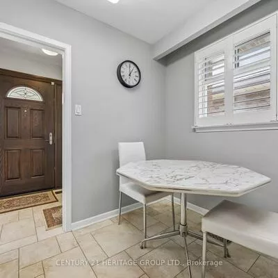 40, Amaron, Thistletown-Beaumonde Heights, Toronto