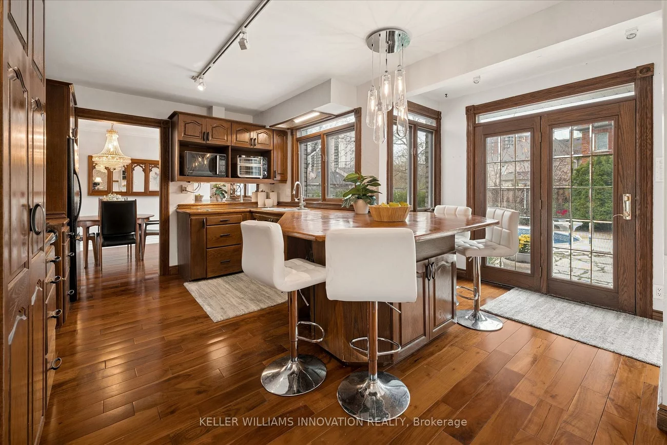 12, Burnhamill, Eringate-Centennial-West Deane, Toronto